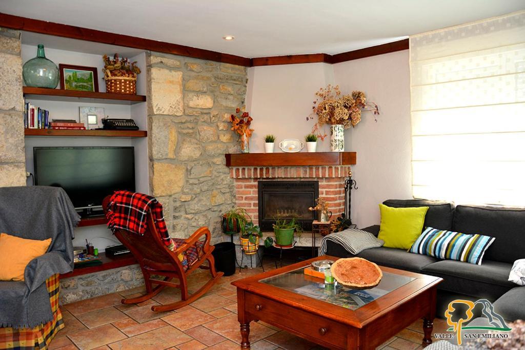 Hotel Rural Valle Сан-Эмилиано Экстерьер фото