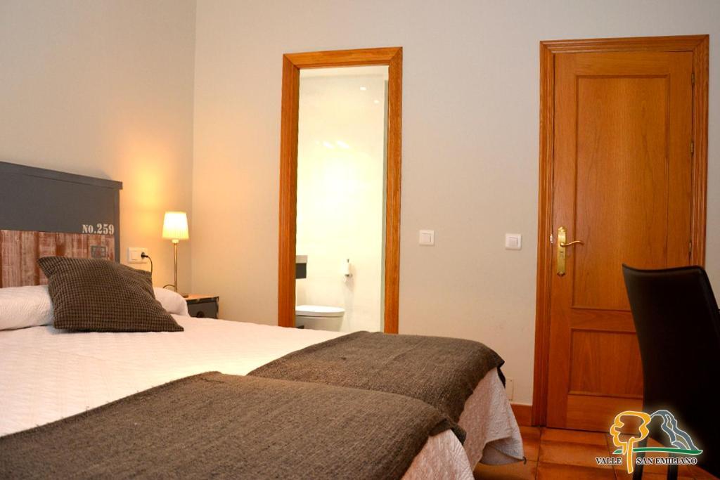 Hotel Rural Valle Сан-Эмилиано Экстерьер фото